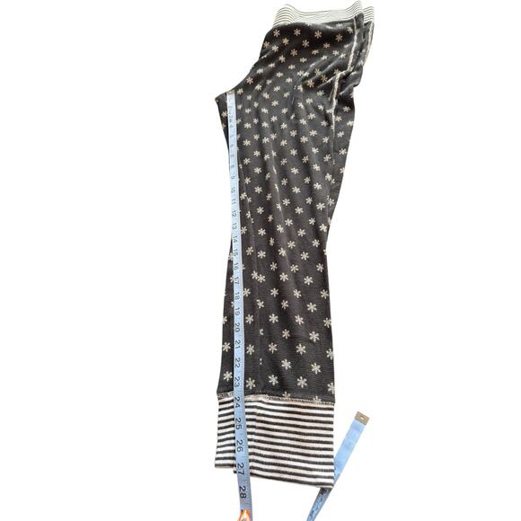Victoria's‎ Secret Pajamas Black White Snowflake Winter Thermal Lounge Large - Picture 15 of 15